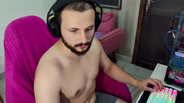 iurytx online show from December 15, 8:46 pm