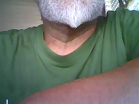 Snapshot of xcimeru chatting on June 24, 8:24 am xcimeru online show from June 24, 8:24 am