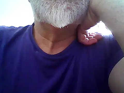 Snapshot of xcimeru chatting on July 1, 6:26 am xcimeru online show from July 1, 6:26 am