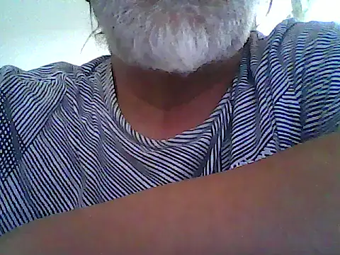 Snapshot of xcimeru chatting on July 14, 1:50 pm xcimeru online show from July 14, 1:50 pm