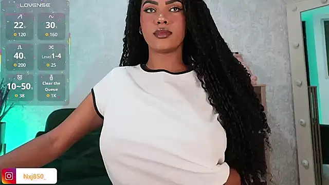 Snapshot of HOTBLACKANDWHITE2 chatting on March 16, 3:34 am HOTBLACKANDWHITE2 online show from March 16, 3:34 am