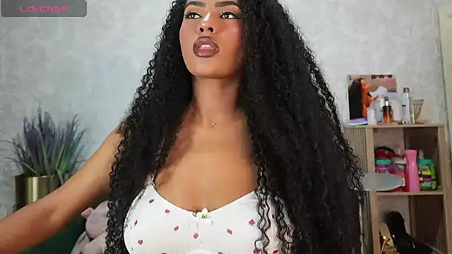 Snapshot of HOTBLACKANDWHITE2 chatting on April 12, 10:59 pm HOTBLACKANDWHITE2 online show from April 12, 10:59 pm