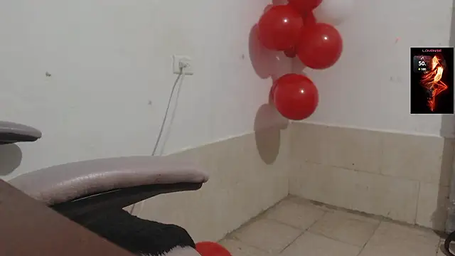 Snapshot of toxxxic_cams chatting on January 14, 4:40 am toxxxic cams online show from January 14, 4:40 am