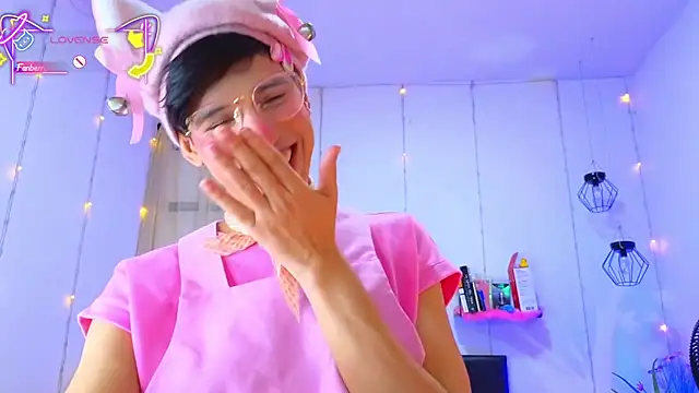 Ariel Femboy  online show from January 13, 5:24 am