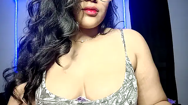 Lucy kanne online show from December 28, 11:37 pm