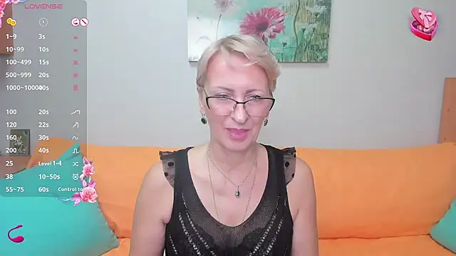 iamyourdream89 online show from December 2, 1:02 pm