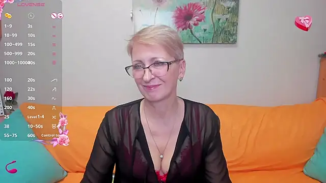 iamyourdream89 online show from December 20, 3:00 pm