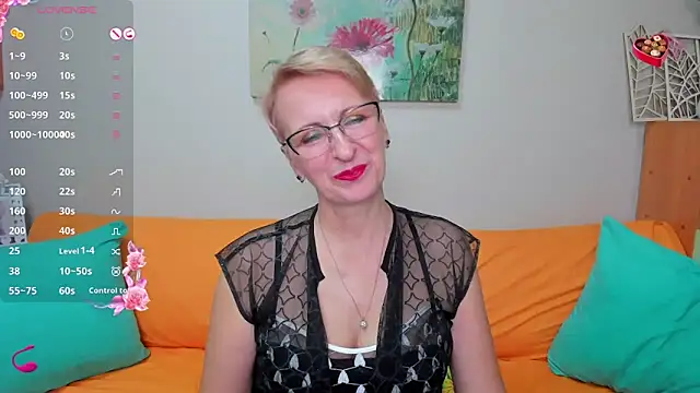 iamyourdream89 online show from February 7, 5:18 pm
