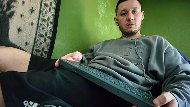 sweet cock28 online show from December 28, 3:48 pm