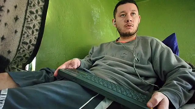sweet cock28 online show from January 4, 4:11 pm