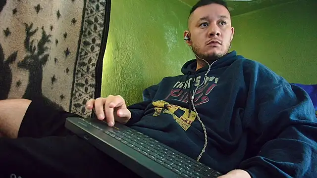 sweet cock28 online show from January 17, 3:53 pm