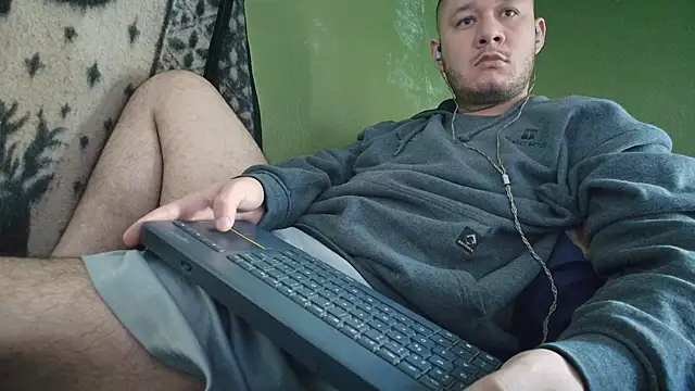 sweet cock28 online show from October 3, 3:31 pm