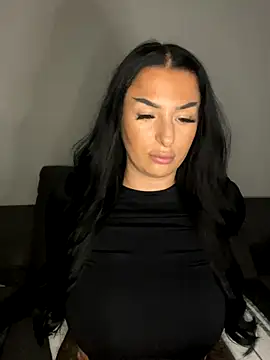 Snapshot of Mia-Bremer chatting on September 27, 10:26 pm Mia-Bremer online show from September 27, 10:26 pm