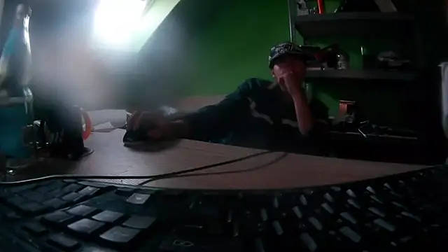 capoloveu online show from October 2, 4:03 pm