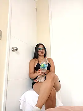 Amber Etan online show from January 8, 4:42 pm