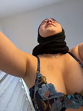 Snapshot of naughty__angel chatting on November 12, 11:10 am naughty angel online show from November 12, 11:10 am