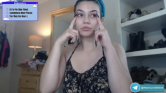 Snapshot of Lunobbione chatting on March 19, 6:34 pm Lunobbione online show from March 19, 6:34 pm