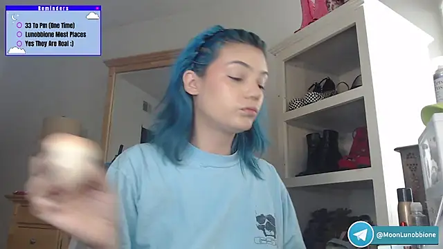 Snapshot of Lunobbione chatting on March 21, 2:31 pm Lunobbione online show from March 21, 2:31 pm