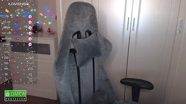 Snapshot of aliice_cutie chatting on March 15, 11:39 pm aliice cutie online show from March 15, 11:39 pm