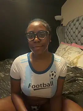 TrueeFantasee online show from April 4, 12:31 am