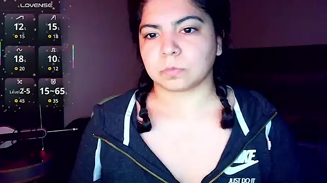 kimmiakiss22 online show from December 4, 11:24 pm