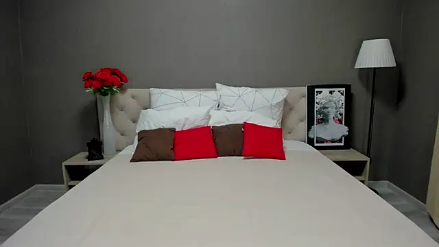 Katerina Ray online show from September 30, 3:33 am