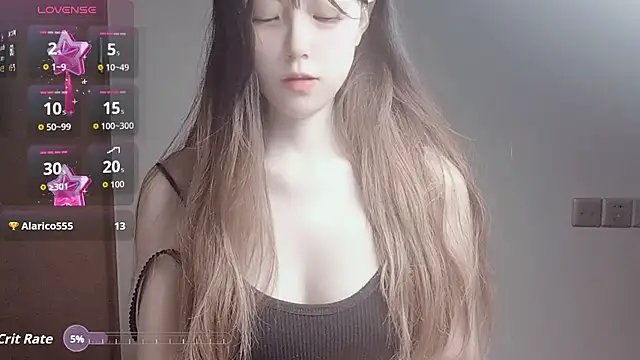 Snapshot of VaerySaenz chatting on October 17, 6:05 am VaerySaenz online show from October 17, 6:05 am