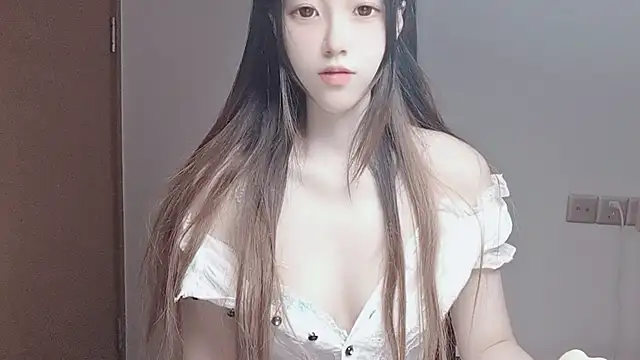 Snapshot of VaerySaenz chatting on November 11, 2:55 am VaerySaenz online show from November 11, 2:55 am