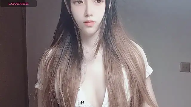 Snapshot of VaerySaenz chatting on November 11, 3:01 pm VaerySaenz online show from November 11, 3:01 pm