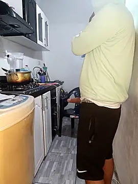 catire2323 online show from November 16, 2:28 am