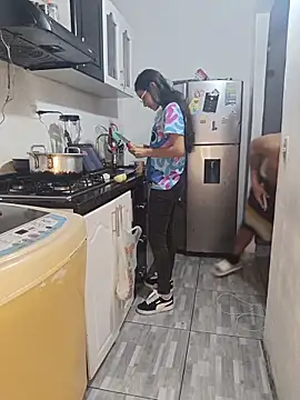 catire2323 online show from March 4, 12:16 am