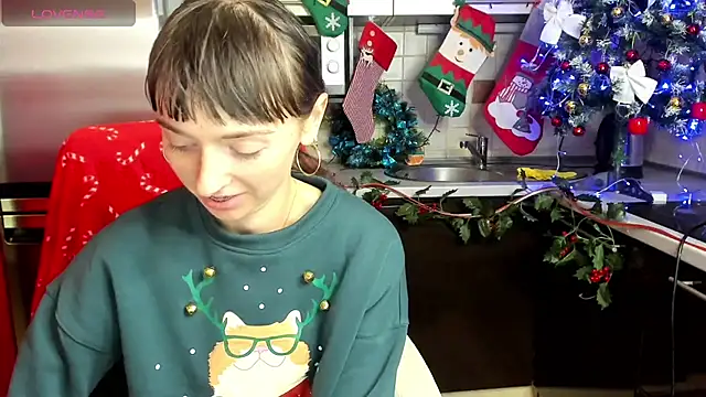 TayanaJons online show from December 14, 9:40 am