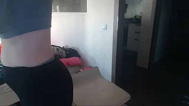 amanda kiss kiss online show from October 18, 1:45 pm