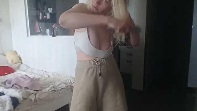 amanda kiss kiss online show from April 13, 10:43 am