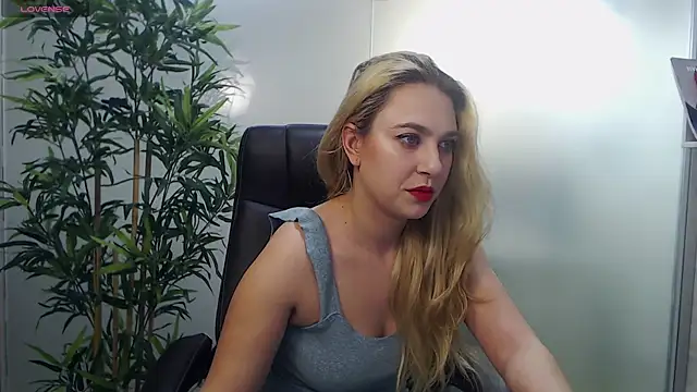 AvaBlue  online show from January 31, 4:14 am