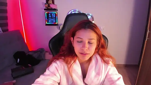 crystal bunny7 online show from October 17, 12:25 am