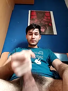 Esti02 online show from December 21, 10:33 am