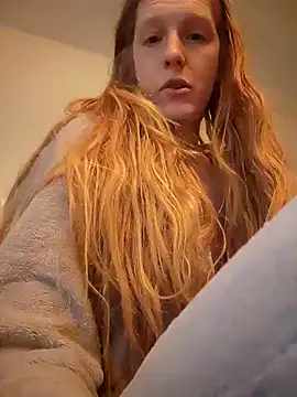 GoldenFlameGoddess online show from February 10, 6:35 pm