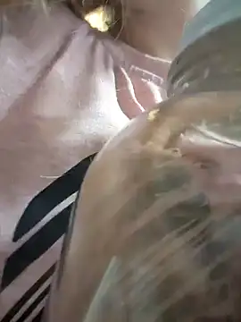 GoldenFlameGoddess online show from February 12, 3:29 am