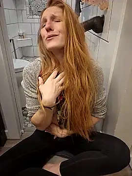 GoldenFlameGoddess online show from February 16, 7:16 pm