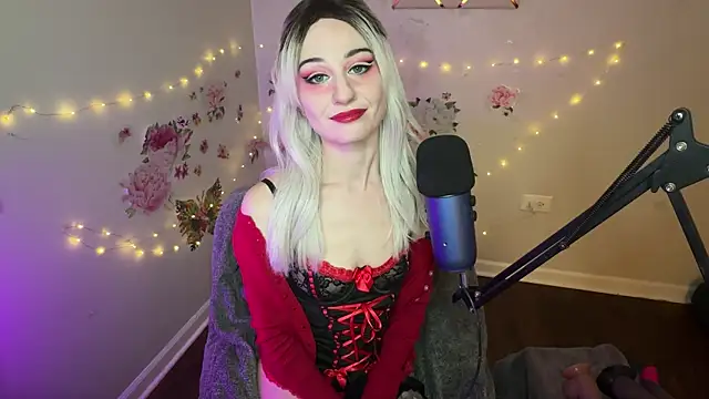 Starr1123 online show from April 4, 3:38 am