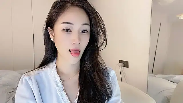 Snapshot of MIa59 chatting on January 17, 1:21 am MIa59 online show from January 17, 1:21 am