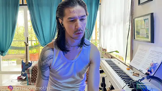 Snapshot of Antinoo_Gnothi chatting on December 15, 2:27 pm Antinoo Gnothi online show from December 15, 2:27 pm