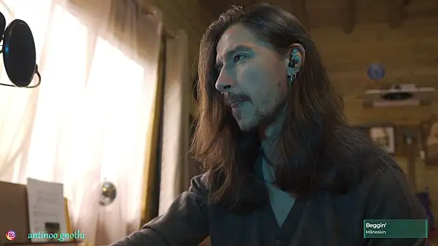 Snapshot of Antinoo_Gnothi chatting on October 8, 3:42 pm Antinoo Gnothi online show from October 8, 3:42 pm