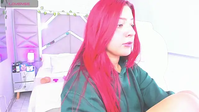 Snapshot of Zoe_Lennoxx chatting on December 30, 4:29 pm Zoe Lennoxx online show from December 30, 4:29 pm