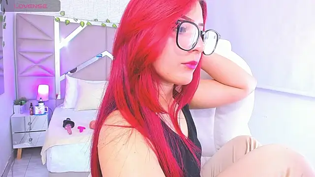 Snapshot of Zoe_Lennoxx chatting on January 7, 4:16 pm Zoe Lennoxx online show from January 7, 4:16 pm