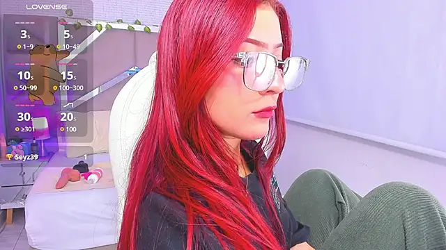 Snapshot of Zoe_Lennoxx chatting on February 15, 2:44 pm Zoe Lennoxx online show from February 15, 2:44 pm
