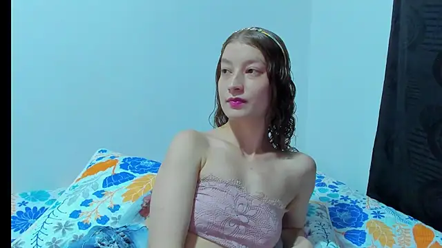 MiiaVolkova online show from April 8, 12:32 am