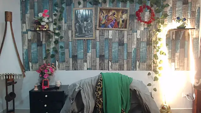 KarimaSarabe online show from October 8, 9:12 pm