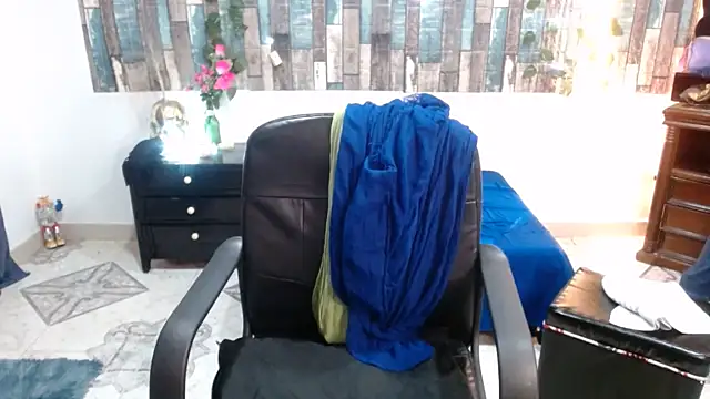 KarimaSarabe online show from February 5, 9:30 pm